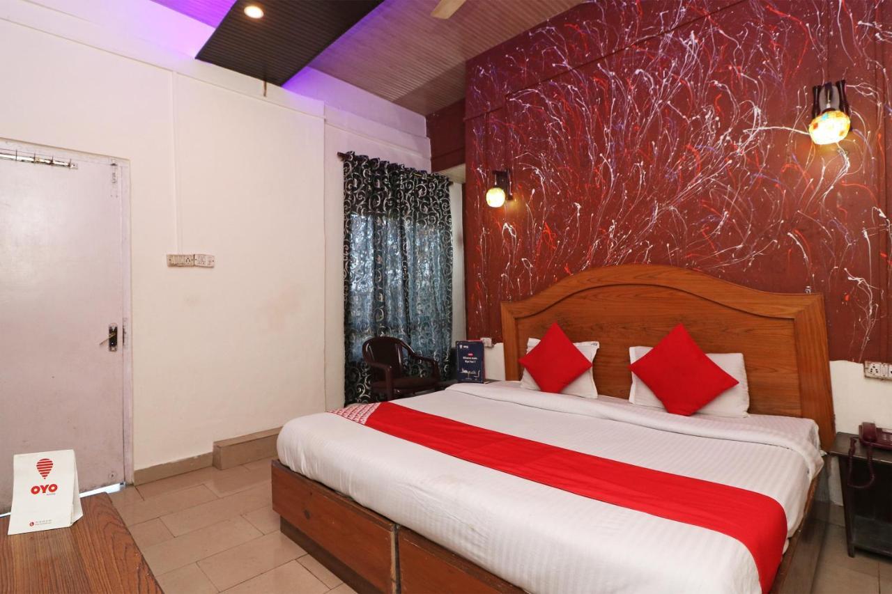 Oyo 73902 Vyttila Residency Hotel Kochi Eksteriør billede