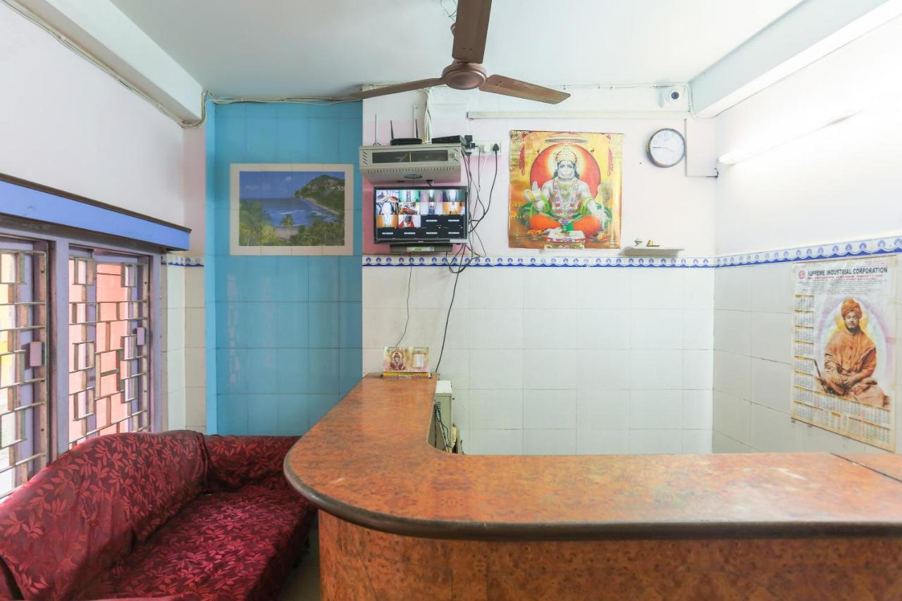 Oyo 73902 Vyttila Residency Hotel Kochi Eksteriør billede