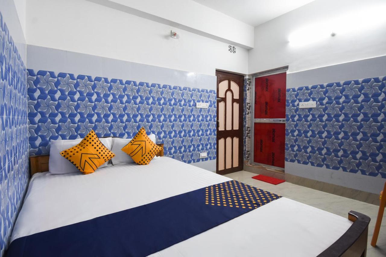 Oyo 73902 Vyttila Residency Hotel Kochi Eksteriør billede
