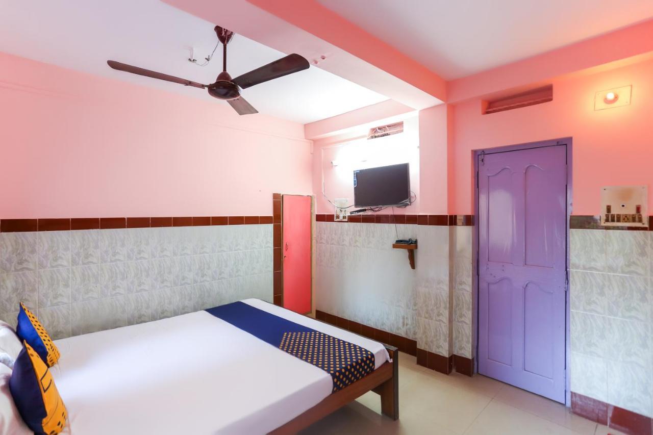 Oyo 73902 Vyttila Residency Hotel Kochi Eksteriør billede