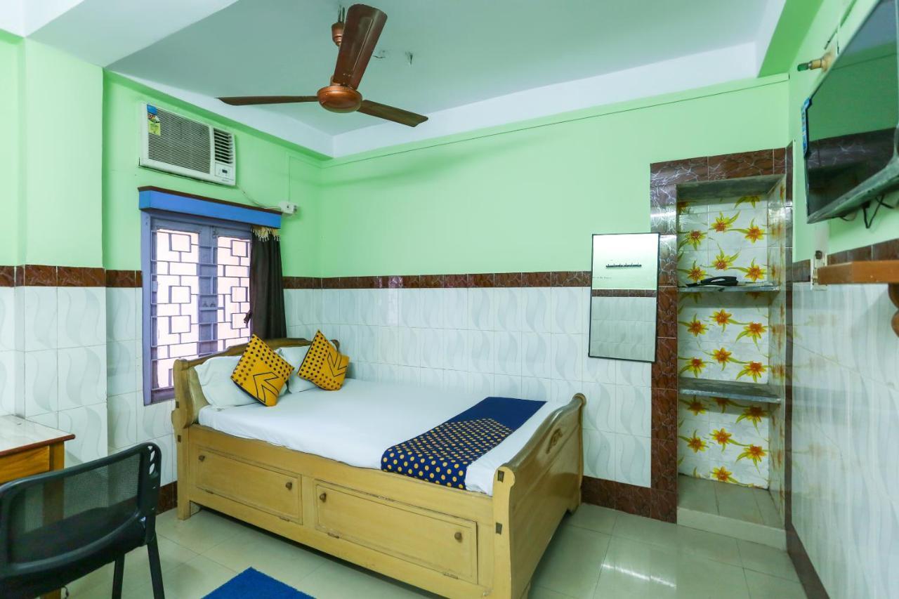 Oyo 73902 Vyttila Residency Hotel Kochi Eksteriør billede