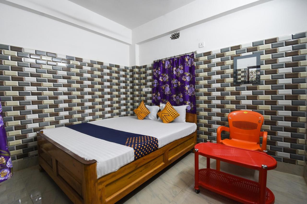 Oyo 73902 Vyttila Residency Hotel Kochi Eksteriør billede