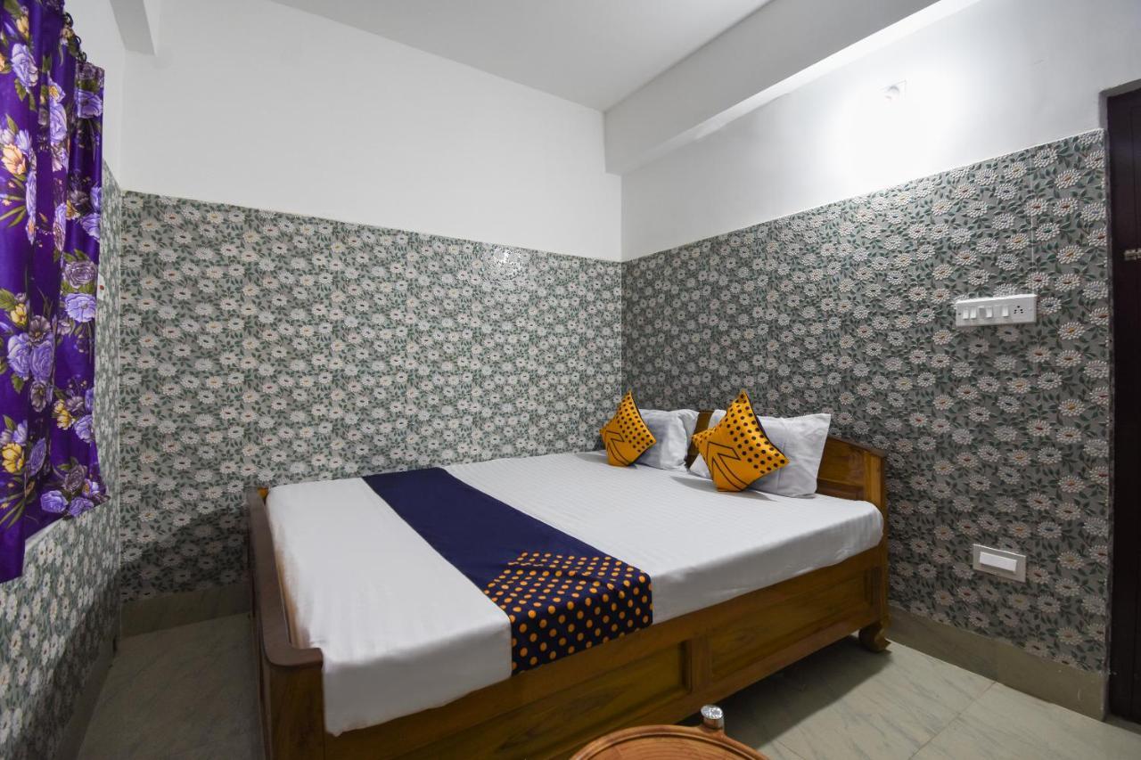 Oyo 73902 Vyttila Residency Hotel Kochi Eksteriør billede